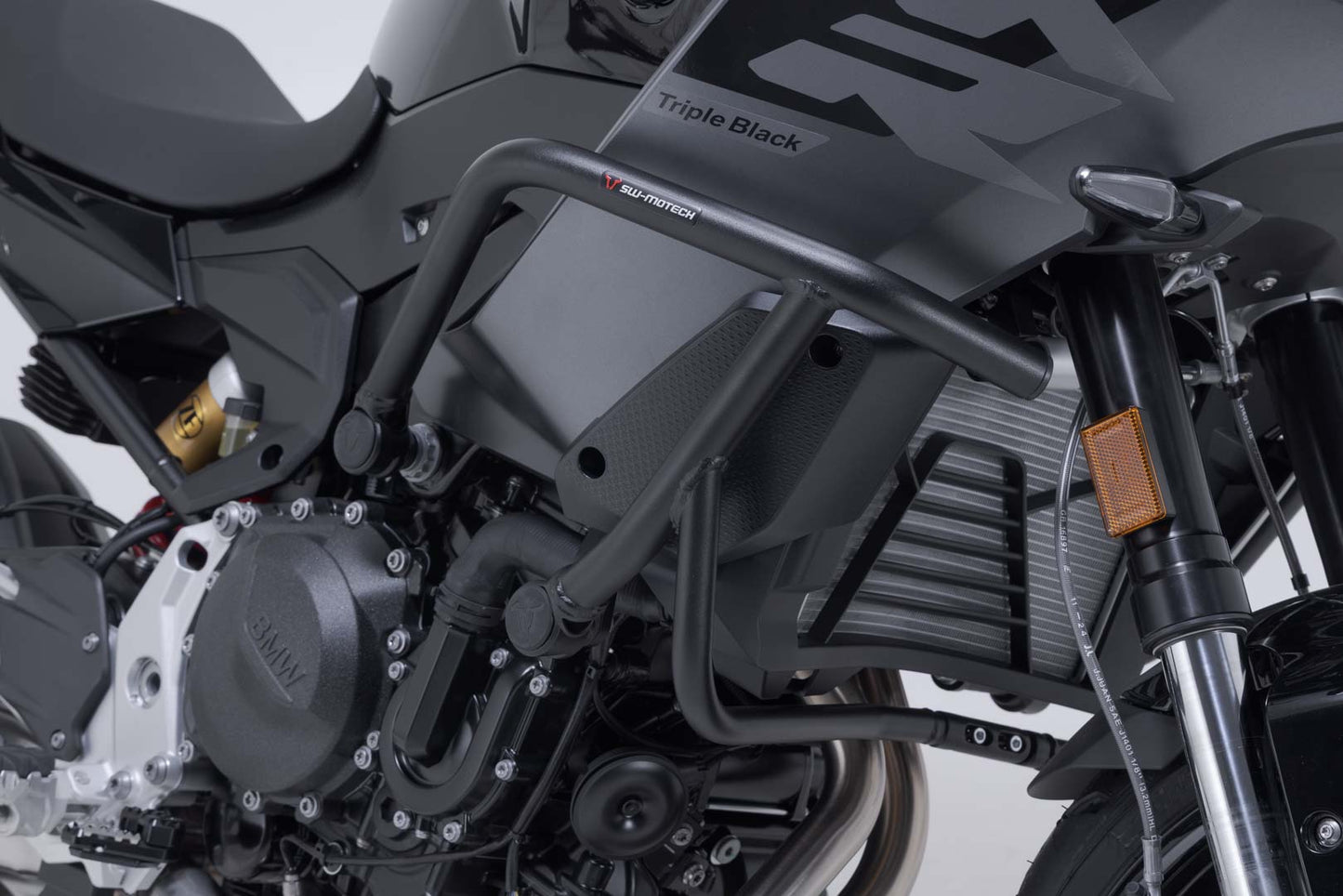 Crash bar Black. BMW F 900 XR (19-).