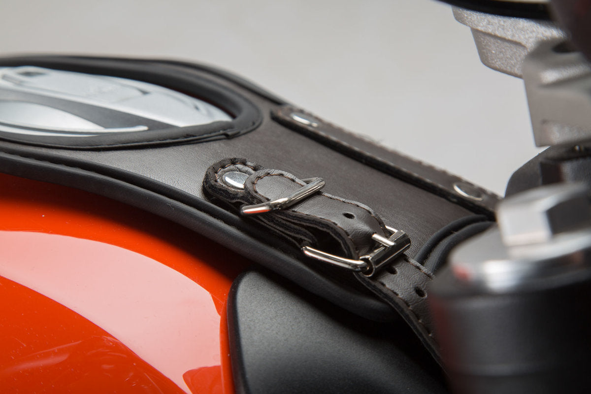 Sw Motech Legend Gear Sangle De Reservoir Sla. Ducati Scrambler (14-) / Sixty2 (16-).