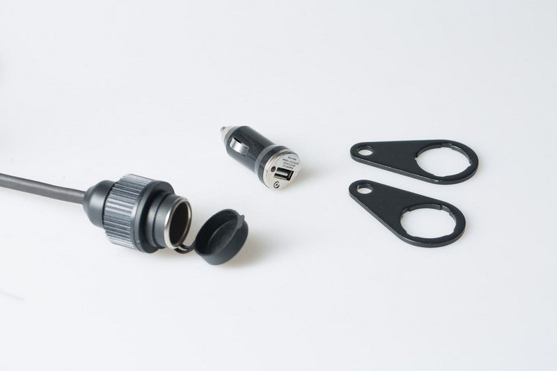 Sw Motech Kit De Connexion Electrique Universel. Fixation Universelle M8 & M10. Avec Usb Adapter.