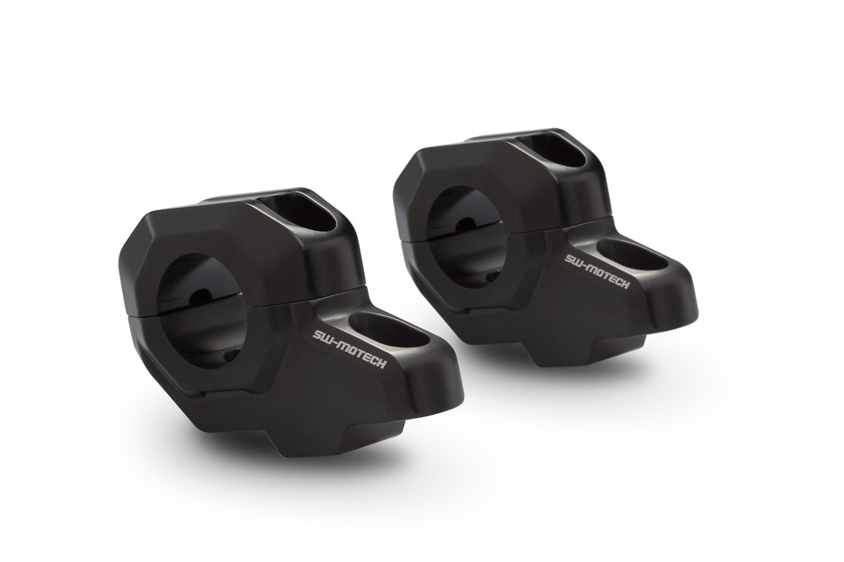 Sw Motech Rehausseur De Guidon Avec Deport , 28 Mm. H=30 Mm. Recul De 22 Mm. Noir.