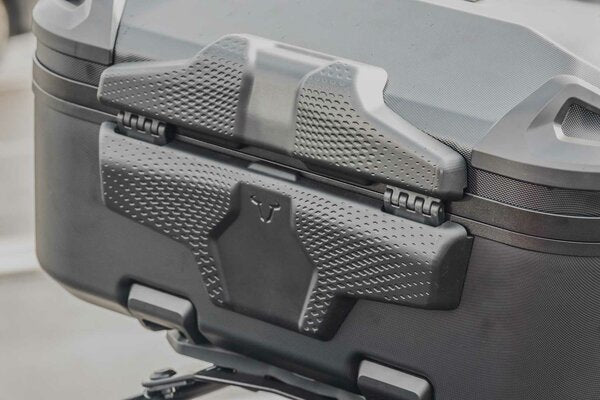 DUSC passenger backrest Black. For DUSC M / L.