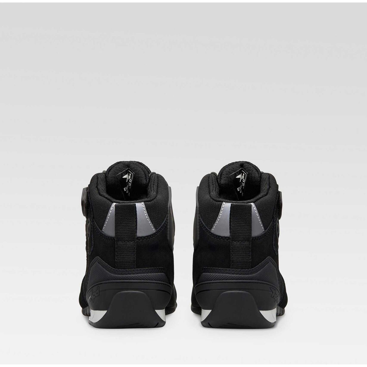 X-RADICAL Black/Red