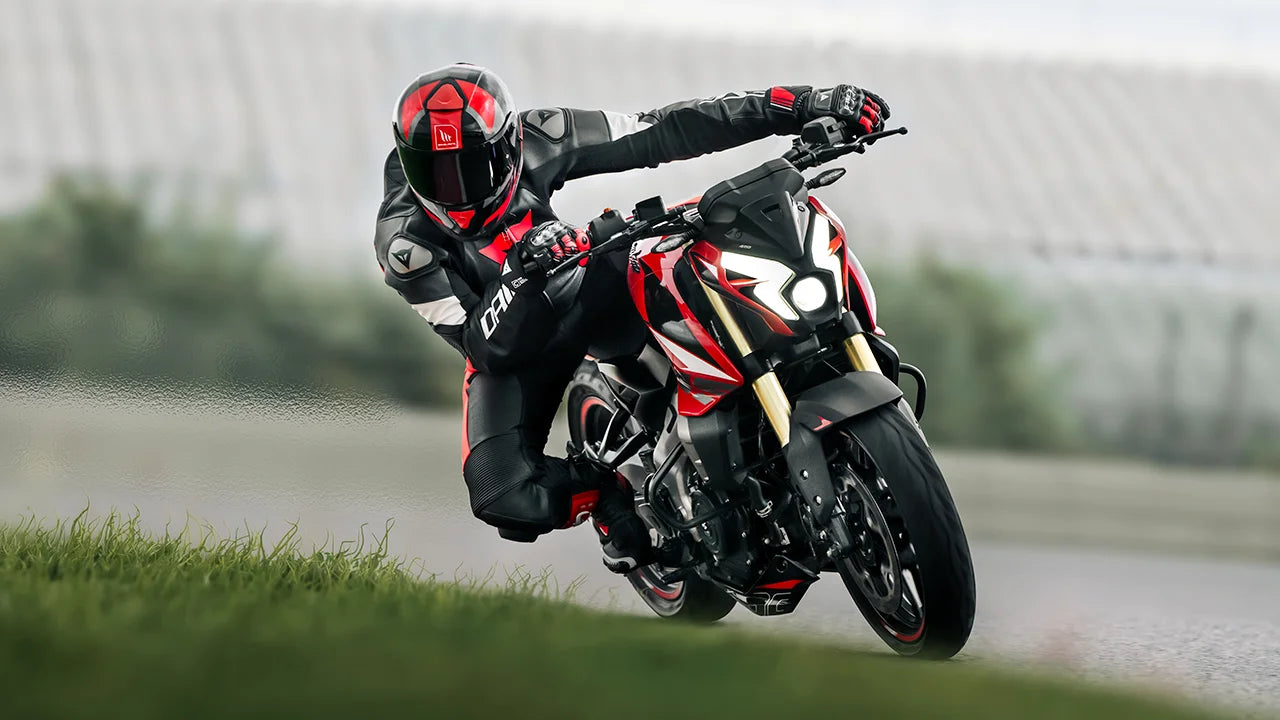 BAJAJ MOTO PULSAR NS400 Z NOIR ROUGE